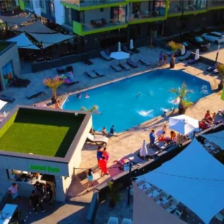Apartament Bellview - Pool & Langa Mare