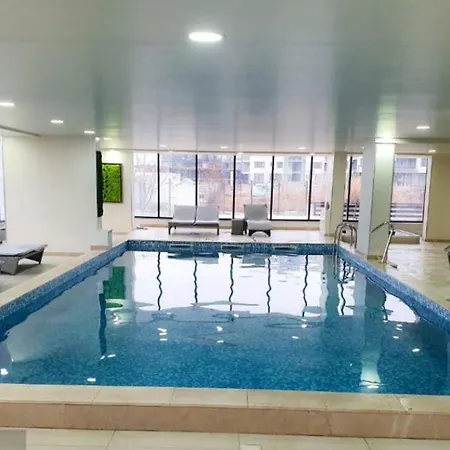 Bellview - Pool & Langa Mare Năvodari