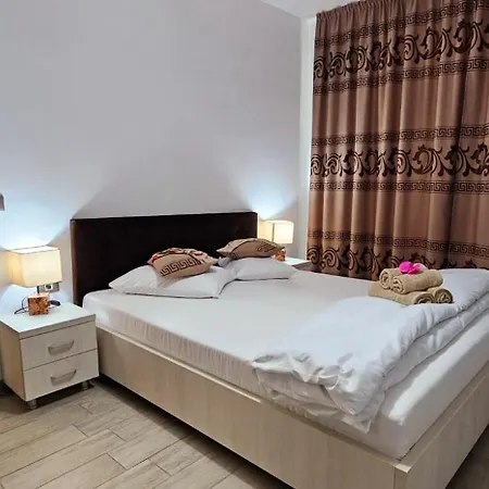 Bellview - Pool & Langa Mare Năvodari