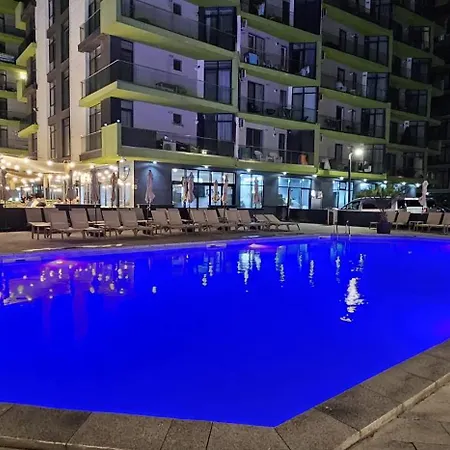 Apartament Bellview - Pool & Langa Mare *