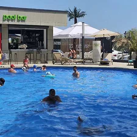 Bellview - Pool & Langa Mare Lejlighed Năvodari