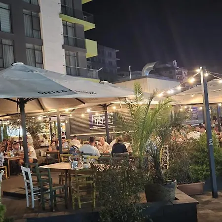 Apartament Bellview - Pool & Langa Mare
